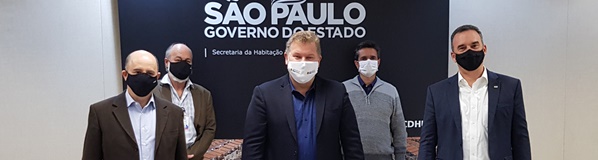 Juninho anuncia convênio para construção de quase 400 apartamentos em Rio Claro.